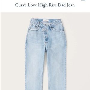 Abercrombie “The Dad High Rise” jean size 28/6R. Barely worn, good condition